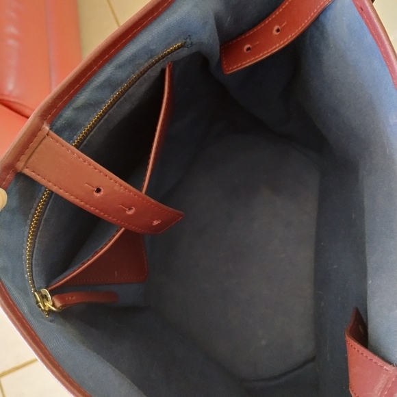 Creatures of Comfort Bucket Bag Tote Burgandy - Picture 10 of 10